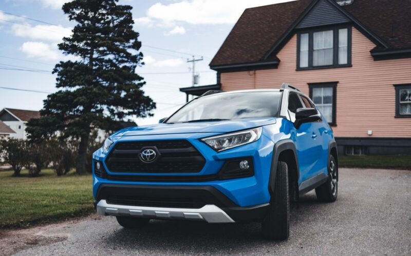 Потенційний дизайн компактного пікапа Toyota RAV4