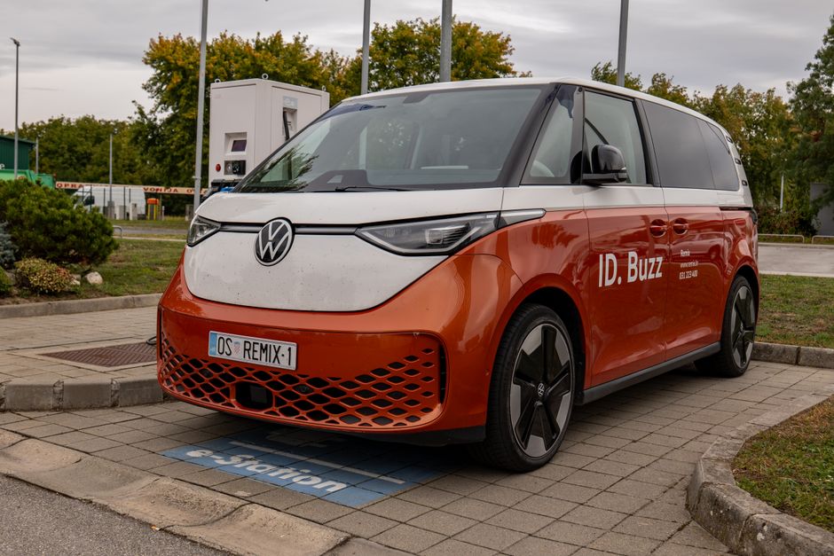 Volkswagen Multivan оновлює плагін-гібридну модифікацію