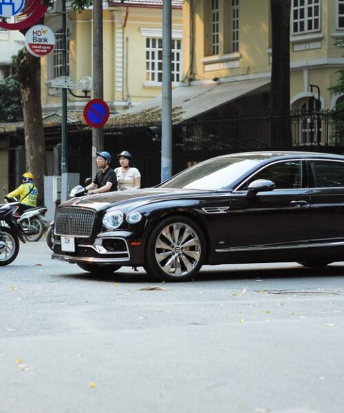 Bentley створює звук електромобіля з оркестром