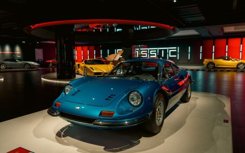 Суперкар Bizzarrini 5300 GT з V8 від Corvette
