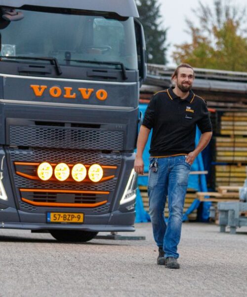 Toyota, Volvo і Daimler Truck розвиватимуть водневі вантажівки