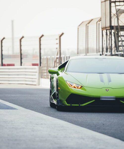 Lamborghini готує трекову версію Revuelto SV для дебюту