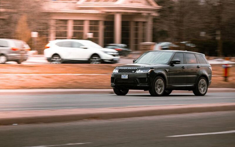 Новий Land Rover Defender у комплектації Vertex з оновленим дизайном