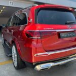 Новий Mercedes-Maybach GLS 680 з двигуном V8 і підсвіченою емблемою