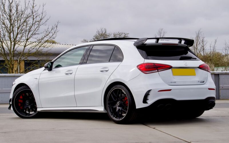 Mercedes-AMG A 45 S Final Edition у матовому сірому кольорі