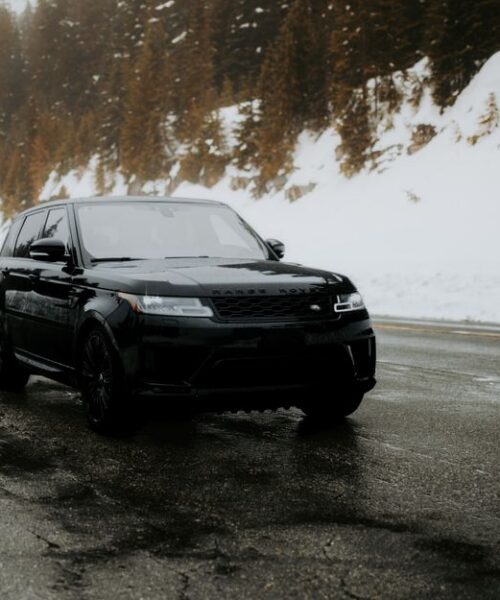 Range Rover Sport Electric дебютує з новими фото та характеристиками