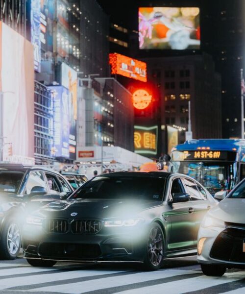 Toyota та BMW тестують відновлюваний бензин у реальних умовах
