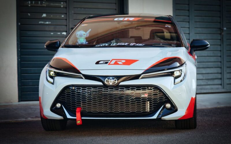 Нову Toyota Corolla показали в документальному серіалі