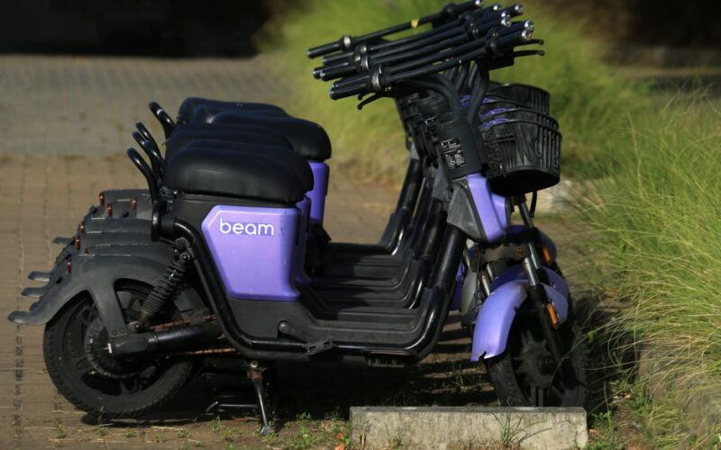 Електроскутер Yamaha Aerox E з двома акумуляторами