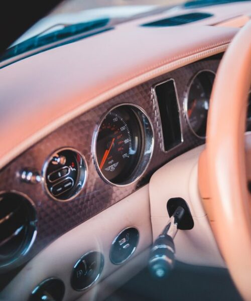 Bentley Torcal: нові подробиці про електричний кросовер