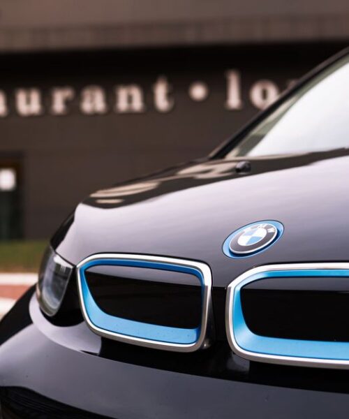 BMW випустила двохмільйонний електромобіль i5 M60 xDrive