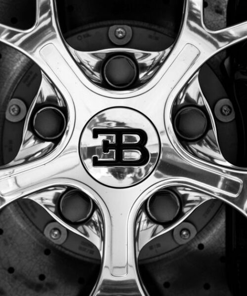 Bugatti Destrier: дебют ексклюзивного суперкара з 1600 к.с.