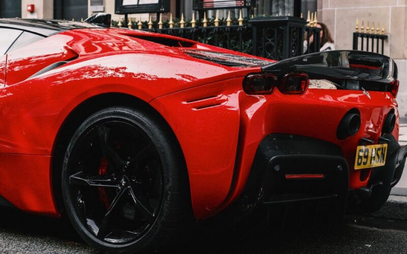 Новий суперкар Ferrari SF90 CZ26 з унікальним дизайном