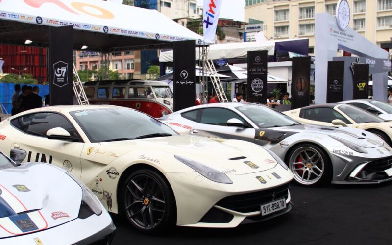 Суперкар Ferrari CZ26 з 1000 кінськими силами на виставці