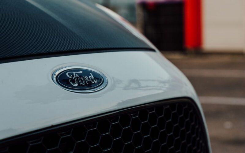 ШІ-помічник Ford для діагностики несправностей автомобіля