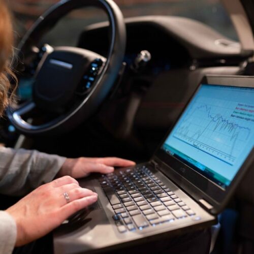 Ford впроваджує штучний інтелект для перевірки двигунів