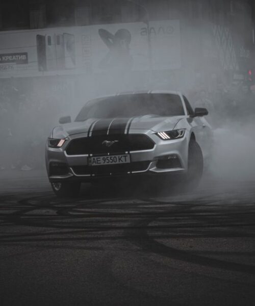 Ford Mustang у стилі Трансформерів викликав зупинку патрулем