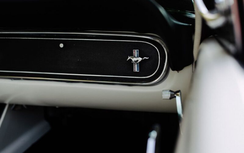 Класичний Ford Mustang 1969 року на аукціоні