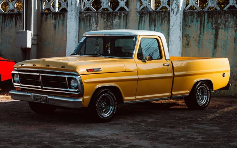 Новий електропікап Ford Fathom у русі