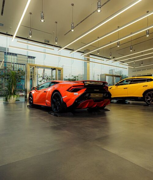 Lamborghini випустить 99 гібридних Revuelto на честь Miura