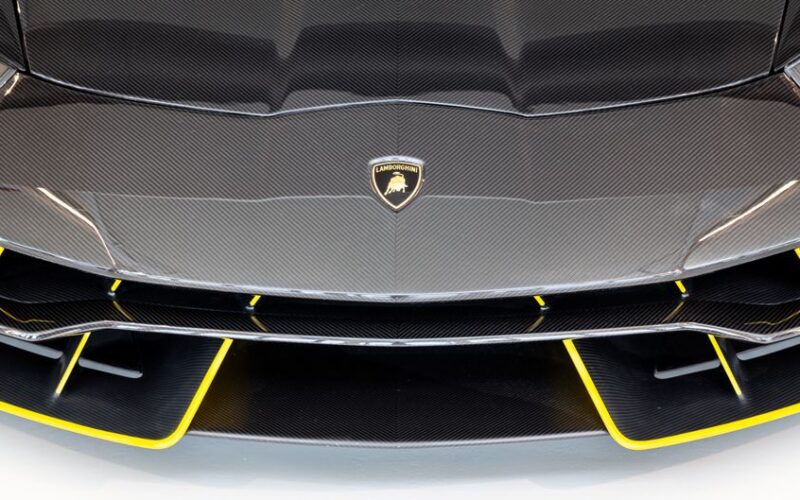 Lamborghini Diablo Roadster з новим дизайном та характеристиками