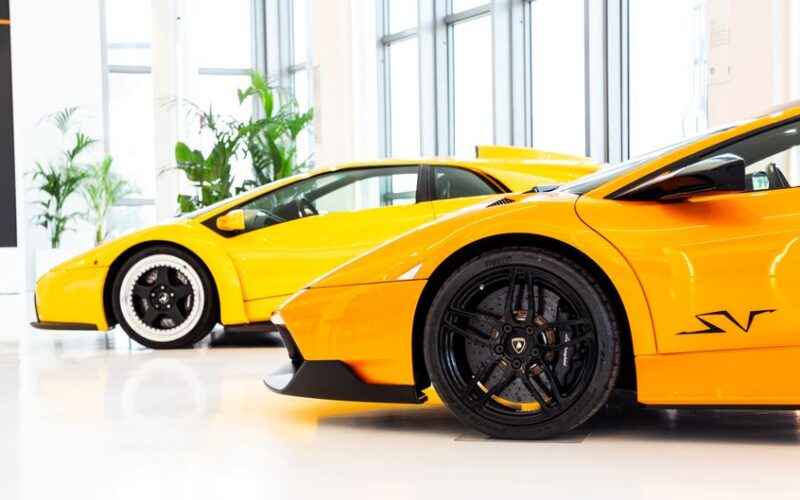 Рідкісний суперкар Lamborghini Murcielago SV на аукціоні