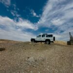 Новий Land Rover Defender Dakar з двигуном 635 к.с. на бездоріжжі