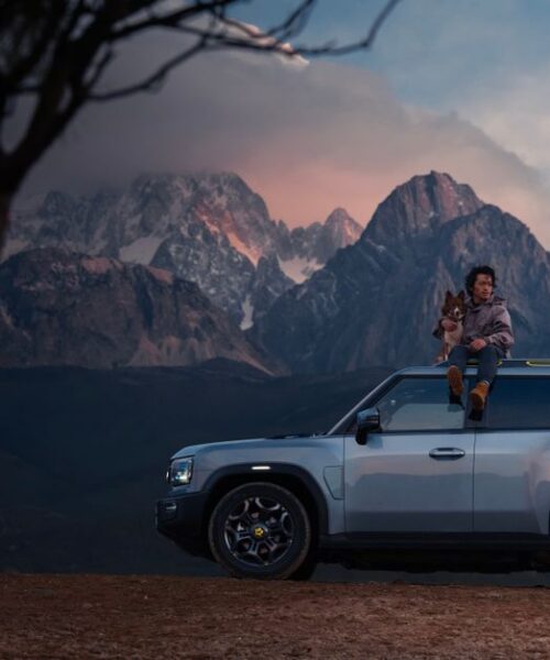Land Rover розпочинає продаж Freelander 8 у Китаї