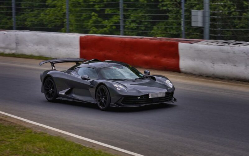 Новий суперкар Lotus Type 135 у конкуренції з Ferrari
