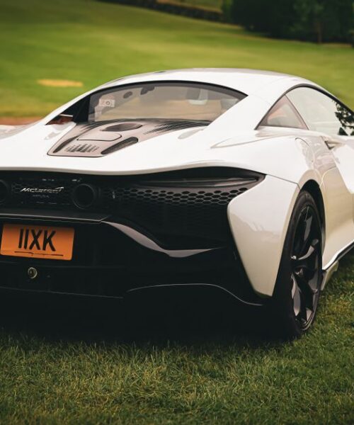 McLaren відроджує суперкар McL 6 GT з механічною КПП