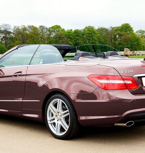 Mercedes-Benz CLE Cabrio отримає нову електроніку та V8