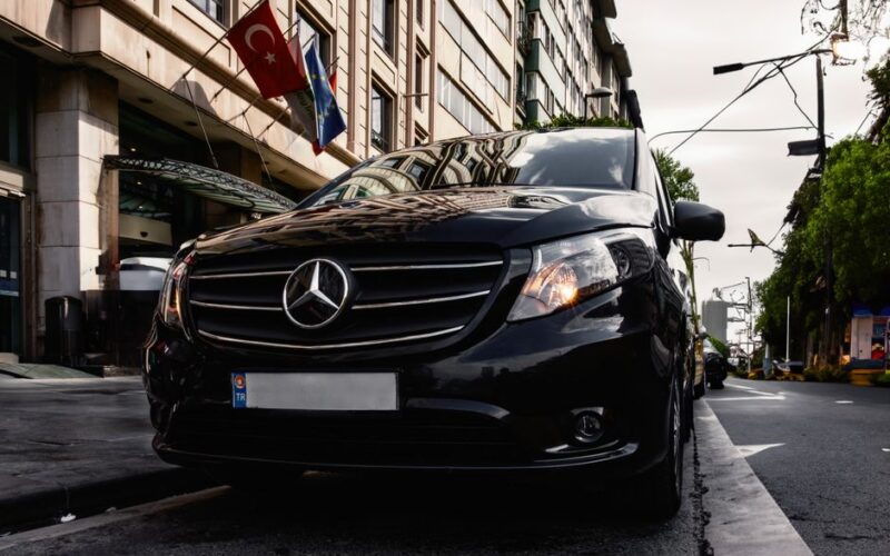 Спортивний фургон Mercedes-Benz Vito Sport-X з потужним дизелем
