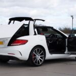 Оновлений Mercedes-AMG CLE 53 з новими фарами