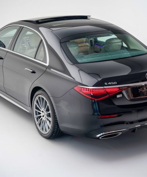 Mercedes C-Class оновлюється: дизелі залишаються, додається AI