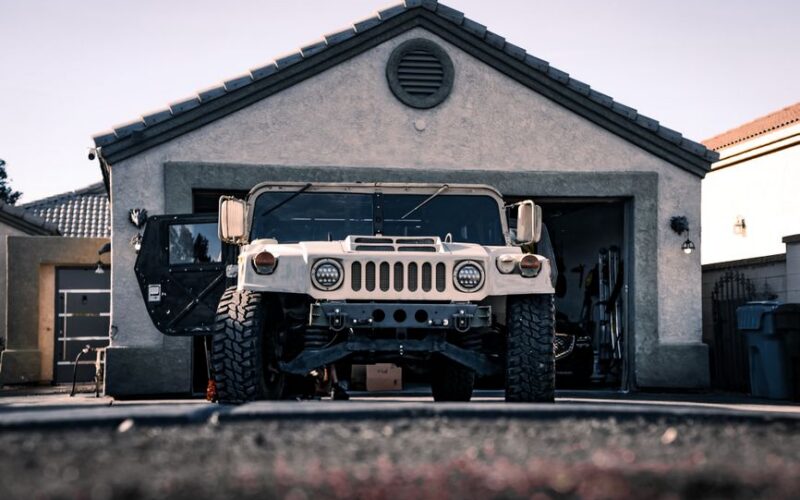 HMMWV армії США на полігоні