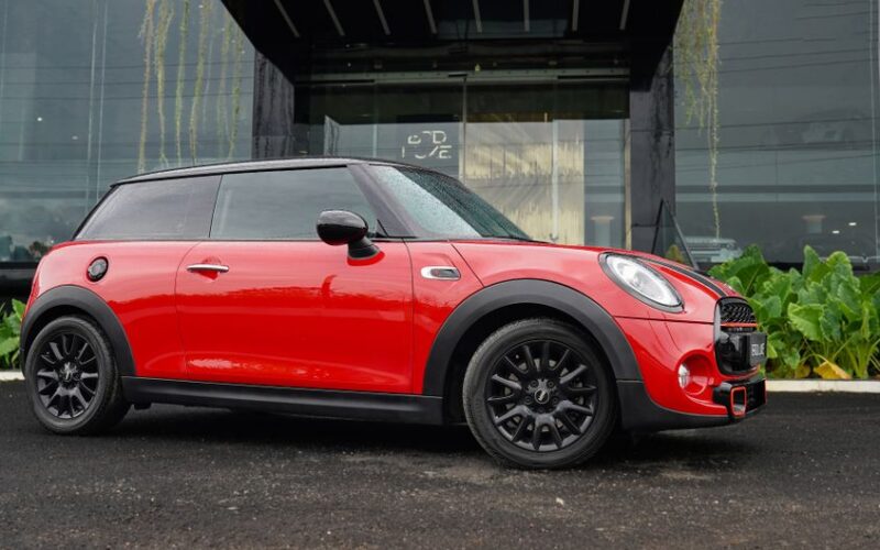 Новий Mini Cooper може отримати задній привід