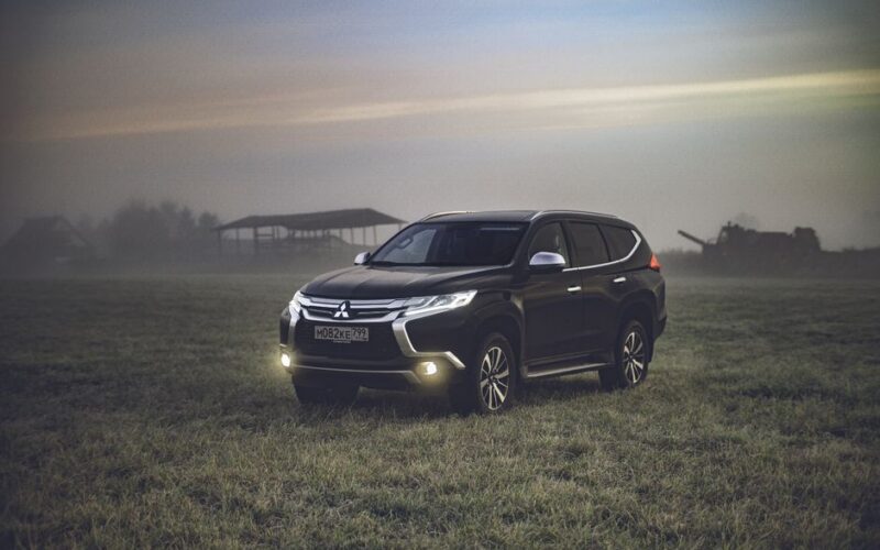 Новий Mitsubishi Pajero на базі Triton з системою S-AWC