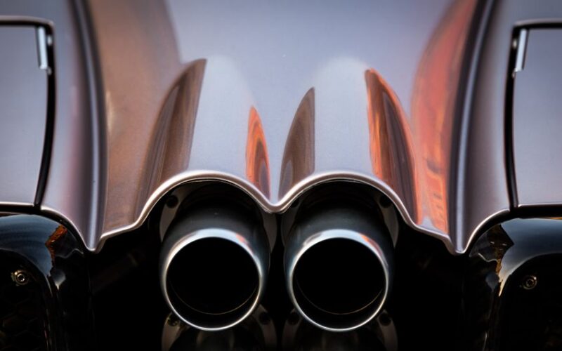 Титанова болтова комплектація Pagani коштує більше, ніж Porsche 911