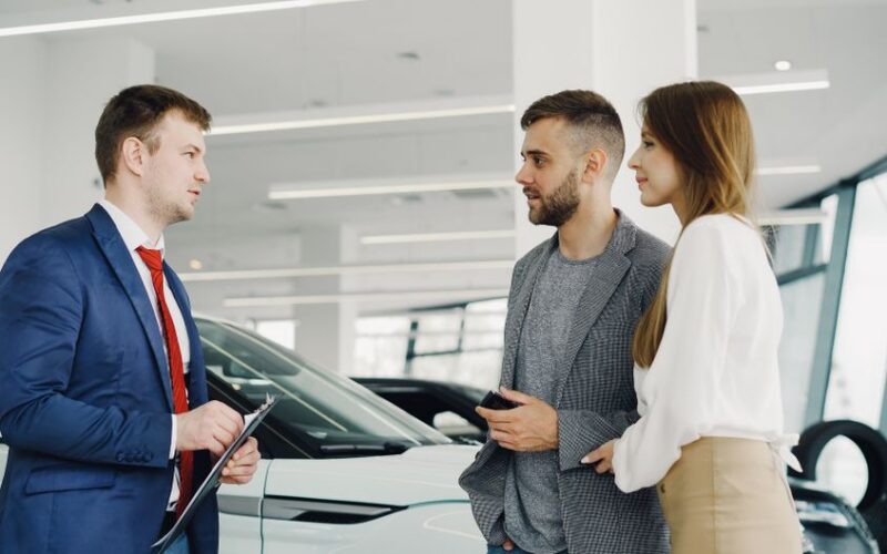 Американські покупці обирають масові авто замість преміальних