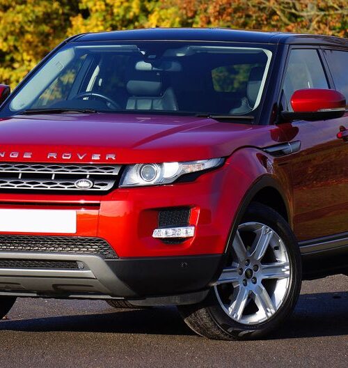 Range Rover оновлюється: прототипи тестують у Південній Європі