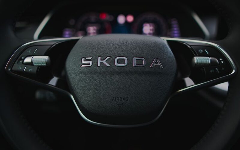 Оновлений дизайн та салон Škoda Slavia з новими функціями