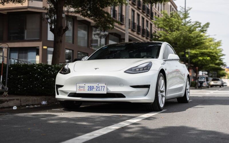 Tesla Model Y, світовий лідер з продажу кросоверів у 2026 році