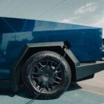 Tesla Semi з новою функцією двосторонньої подачі енергії
