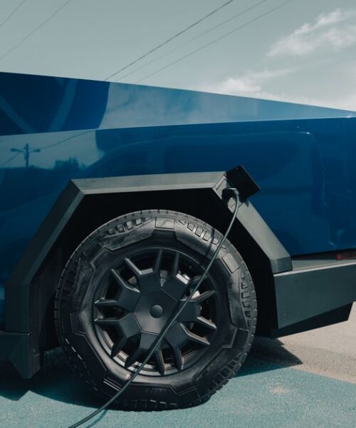 Tesla Semi отримав нову функцію, яка вже є у Hyundai