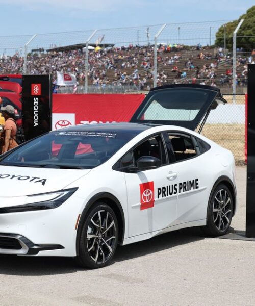 Ювілейна Toyota Corolla 2027: старт продажів у США
