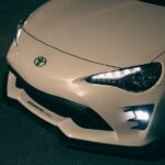 Суперкар Toyota GR GT на гоночній трасі