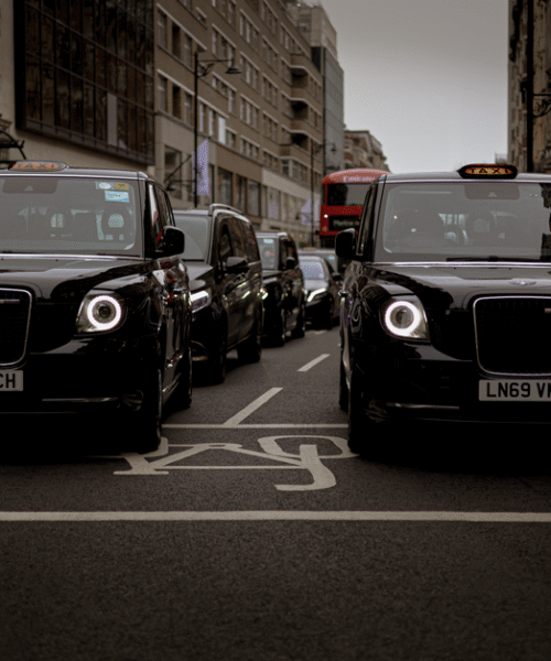 Uber інвестує 10 млрд доларів у розвиток автономних роботаксі