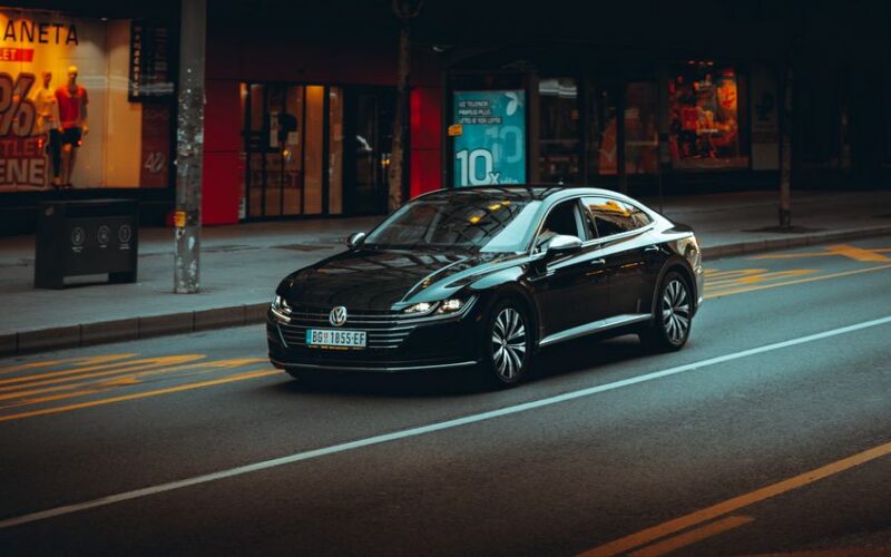 Volkswagen ID.Era 5S плагін-гібридний седан