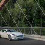 Мотоцикл Aston Martin AMB 002 Roadster на дорозі