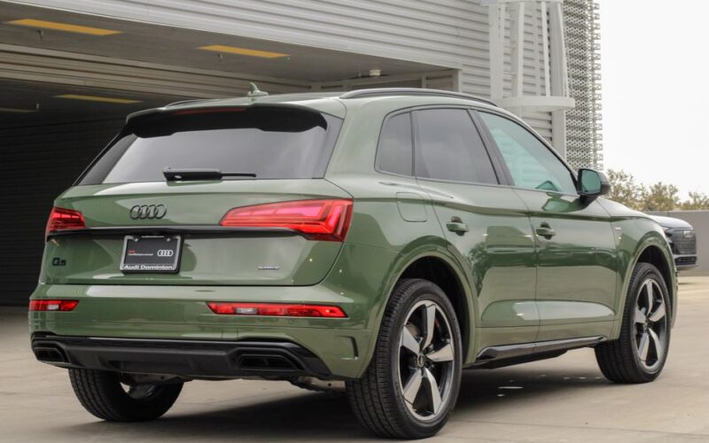 Новий Audi RS Q5 з плагін-гібридною установкою на тестах